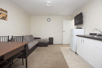 Tudor Oaks Motel Mangawhai Zewnętrze zdjęcie